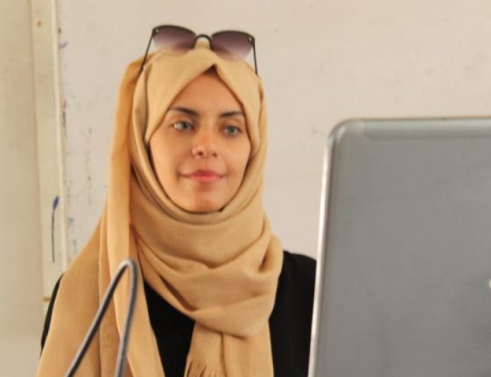 ناشطة مدنية: الموجود في مظاهرة المجلس الانتقالي المنحل بالمكلا مجاميع صغيرة