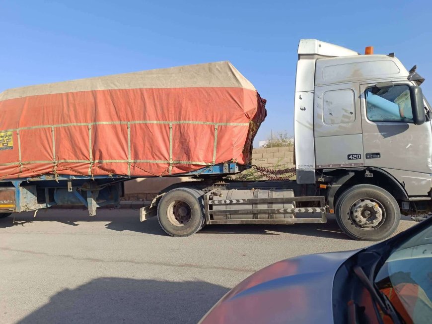 وصول ثلاثين ألف سلة غذائية مقدمة من السعودية إلى شبوة