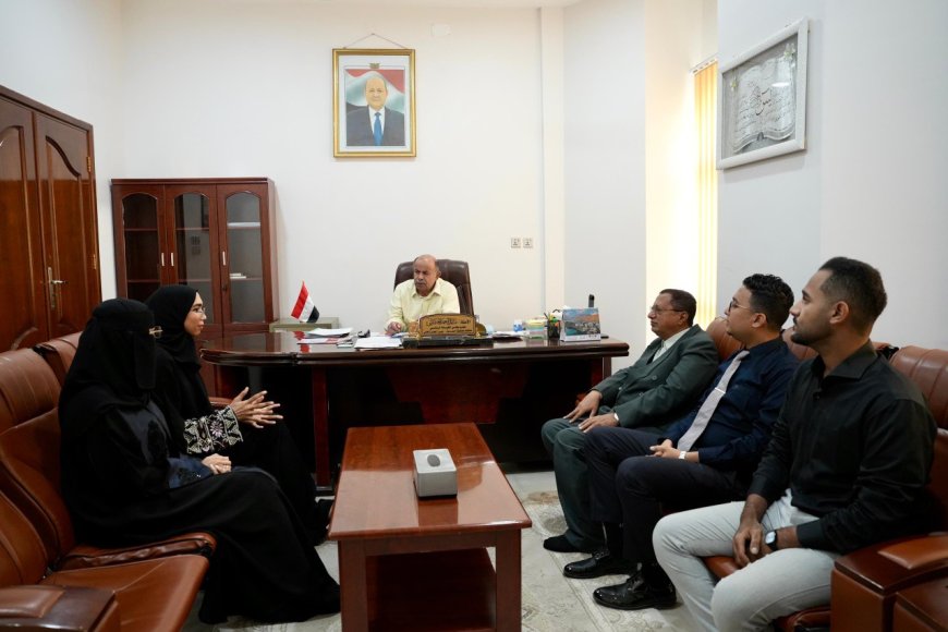 عضو مجلس القيادة محافظ حضرموت يطّلع على تحضيرات مؤسسة حضرموت للثقافة لإطلاق مشروع منطقة الفنون