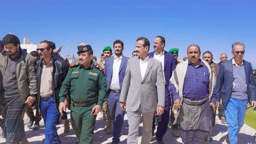 محافظ شبوة يصل إلى عتق قادماً من الرياض