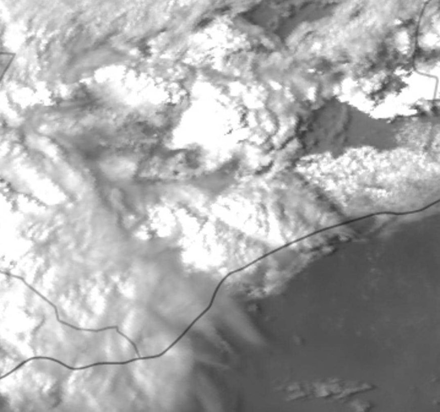 الجيلاني يوجه مديري عموم المديريات بمتابعة تأثيرات المنخفض الجوي والأحوال الجوية غير المستقرة