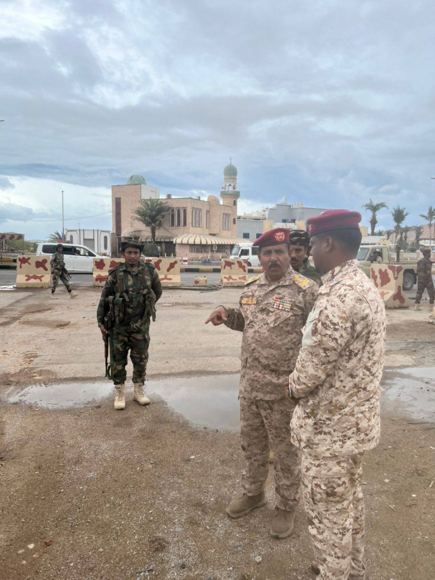 اللواء اليميني ينفذ جولة ميدانية في المكلا ويؤكد تعزيز اليقظة الأمنية خلال إجازة العيد