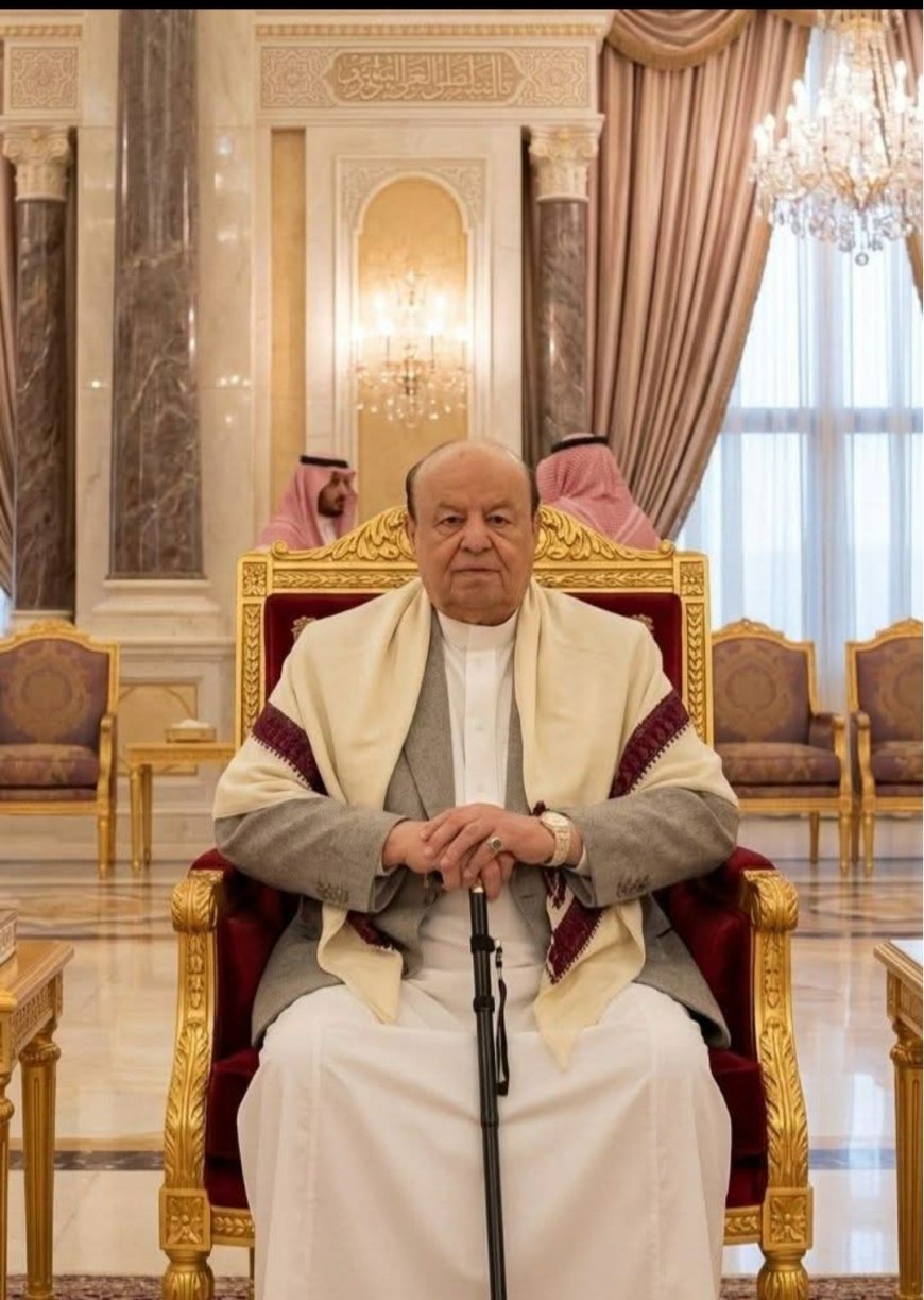 صحفي يشيد بموقف أبين بعد خروج هادي: نموذج في الهدوء والتمسك بالدولة