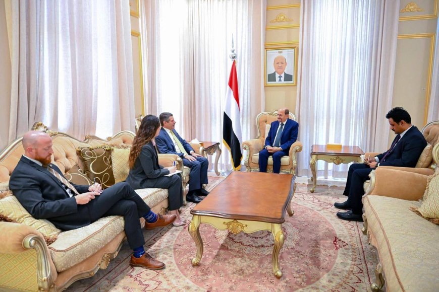 الزنداني والسفير الأمريكي يناقشان العلاقات الثنائية وجهود تثبيت الاستقرار