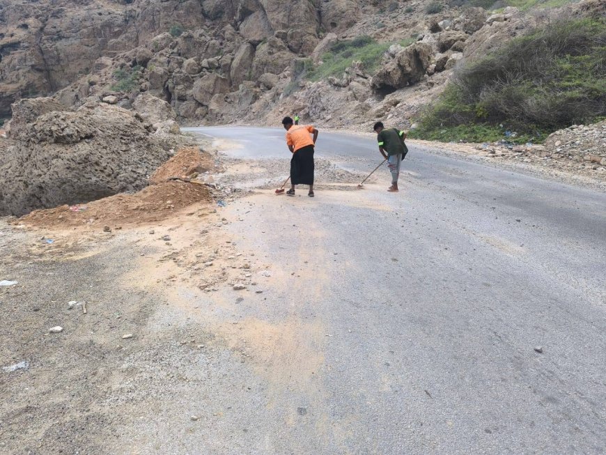 بروم ميفع تستعيد حركتها تدريجياً بعد السيول… أعمال ميدانية لرفع الأضرار وشفط المياه