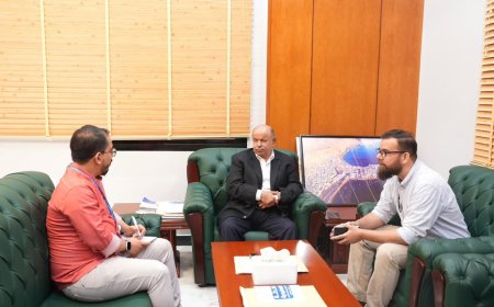 محافظ حضرموت يطلع على خطط برنامج الأغذية العالمي ويؤكد أهمية الانتقال من مشاريع الطوارئ نحو مشاريع الصمود