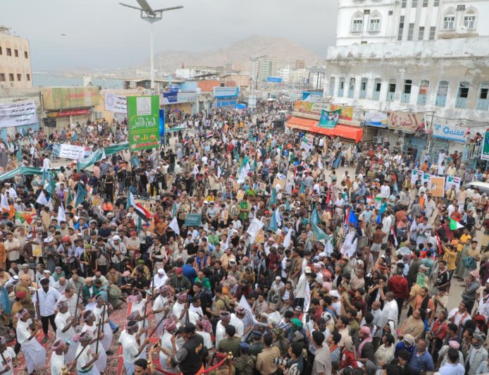 الحضرمي يبارك نجاح فعالية المكلا ويهاجم محاولات عرقلتها من عناصر الانتقالي المنحل