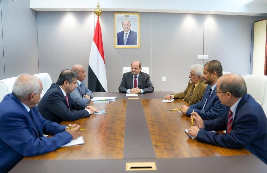رئيس الوزراء يشدد على دعم استقلالية البنك المركزي وتعزيز الاستقرار النقدي