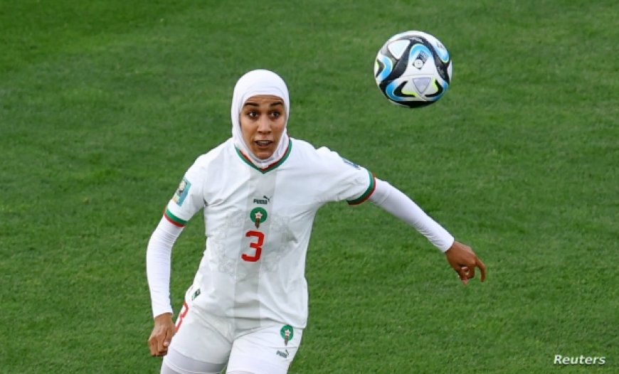 رئيس الـ"فيفا" يتحدث عن أول لاعبة مغربية بالحجاب في كأس العالم