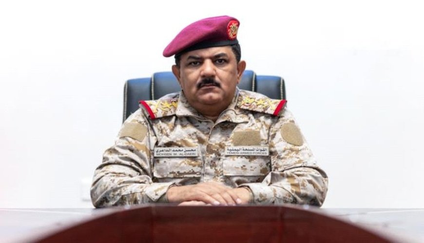 وزير الدفاع يشيد بمشروع مسام لنزع الألغام في اليمن