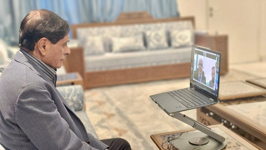 عضو مجلس القيادة الرئاسي البحسني يهاتف السفير التركي لدى اليمن بشأن تعزيز العلاقات الثنائية بين البلدين