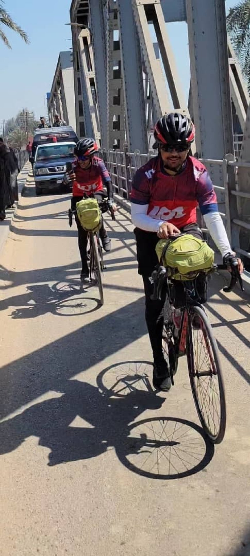 دراجتي شراكة ملهمة: الثلاثي اليمني يبدأ طواف مصر على الدراجات الهوائية 