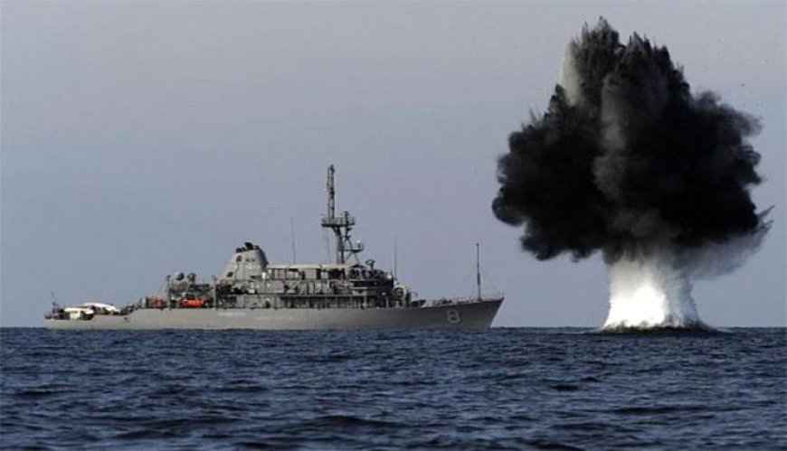 عاجل: إصابة بالغة لسفينة أمريكية بهجوم حوثي بخليج عدن وتصاعد عمود كبير من الدخان
