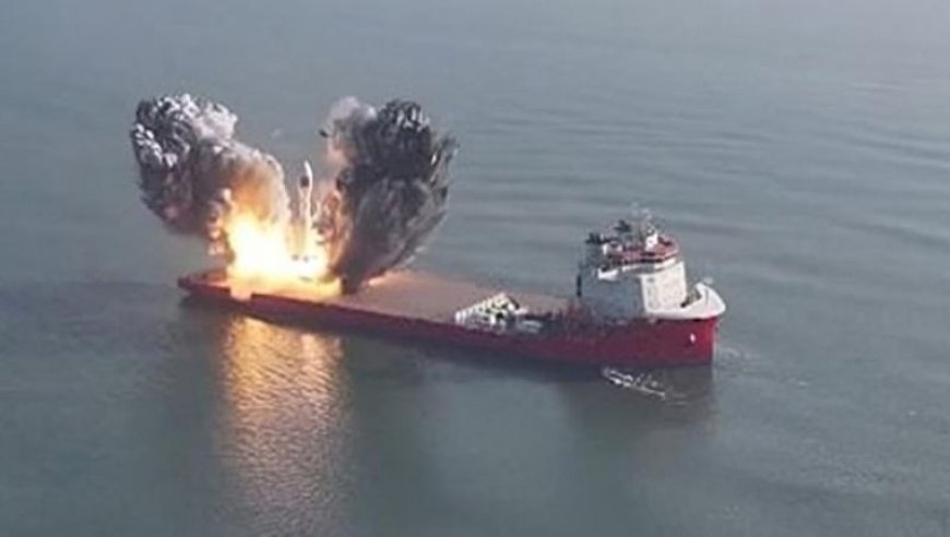 الحوثيون يعلنون استهداف سفن في خليج عدن