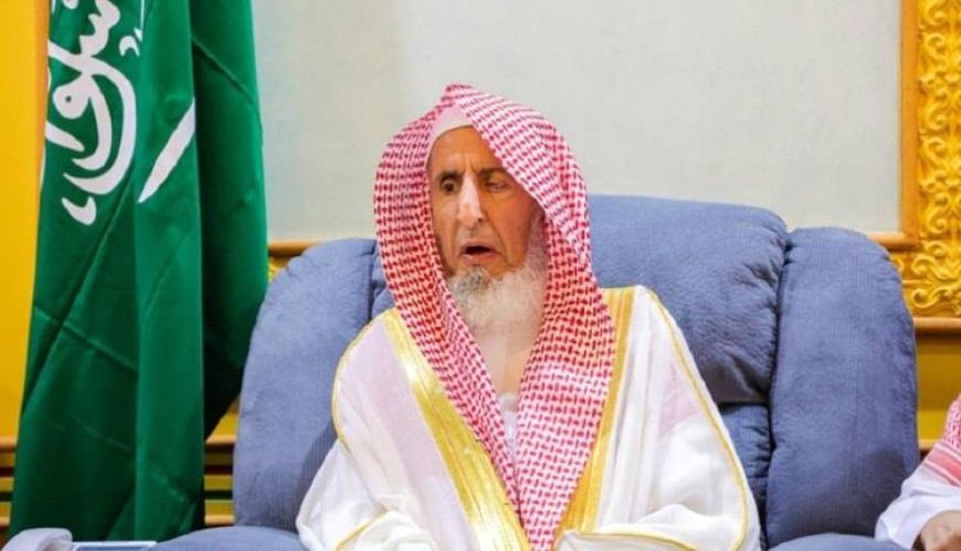 مفتي عام السعودية يحسم الجدل بشأن حكم إخراج زكاة الفطر وموعد إخراجها