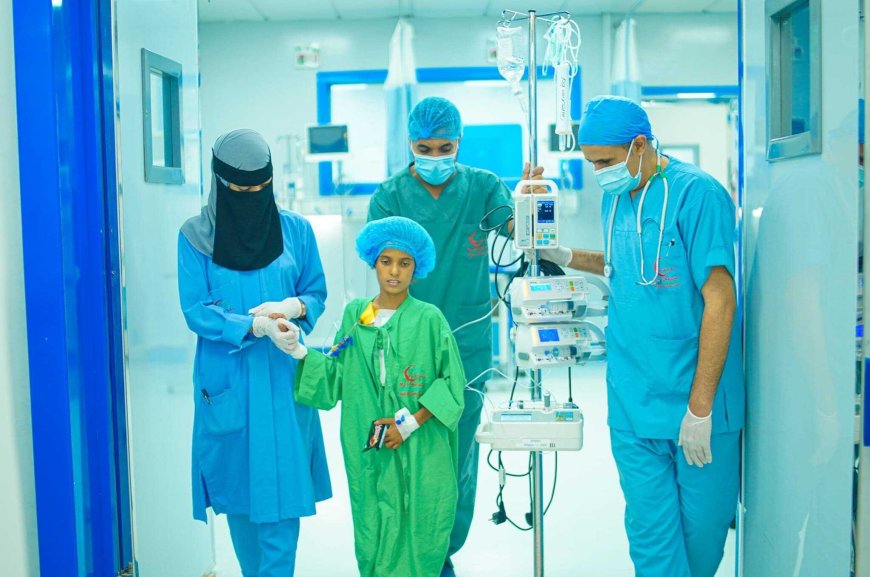 نبض السعودية يجري 89 عملية جراحية لأمراض وجراحة القلب للأطفال بالمكلا