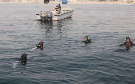 خفر السواحل ينقذ 7 أشخاص من الغرق في يوم واحد بسواحل حضرموت