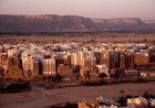 شبام حضرموت... حين صعد الطين إلى السماء