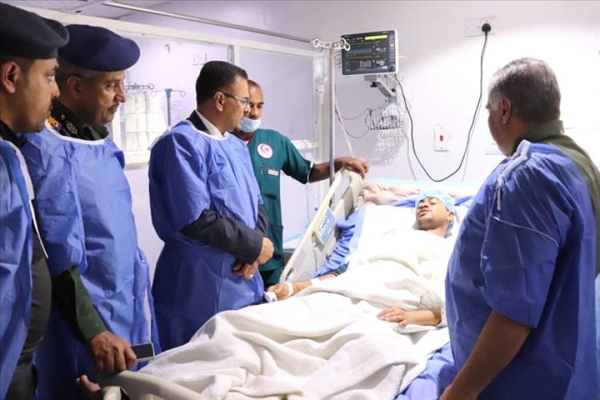 العمقي يشيد ببطولات قوات الأمن ويؤكد وقوف السلطة المحلية إلى جانب جنودها البواسل