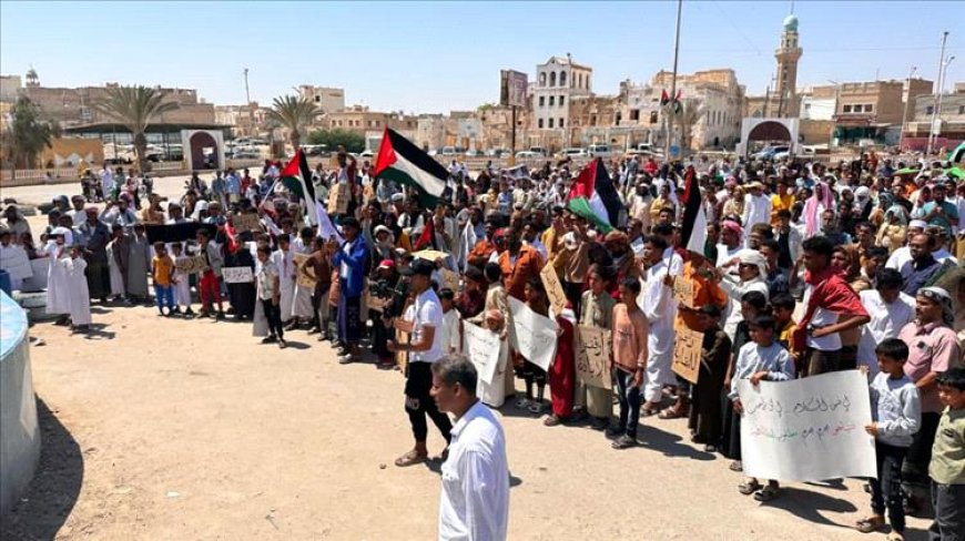 وقفة تضامنية بالشحر دعماً لغزة وقضية فلسطين