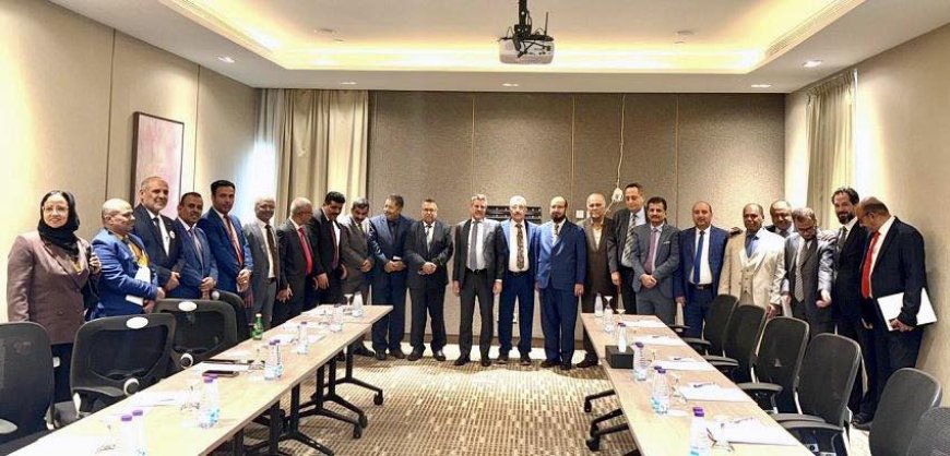 بن دغر للسفير الأمريكي: دعم واشنطن للشرعية خطوة مهمة لحماية اليمن والمنطقة