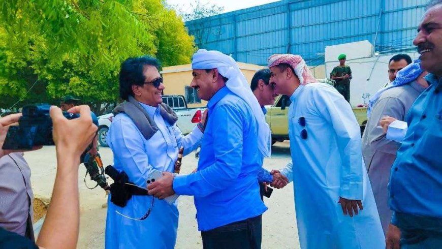 بعد غياب 4 أشهر.. محافظ شبوة يصل إلى عتق 