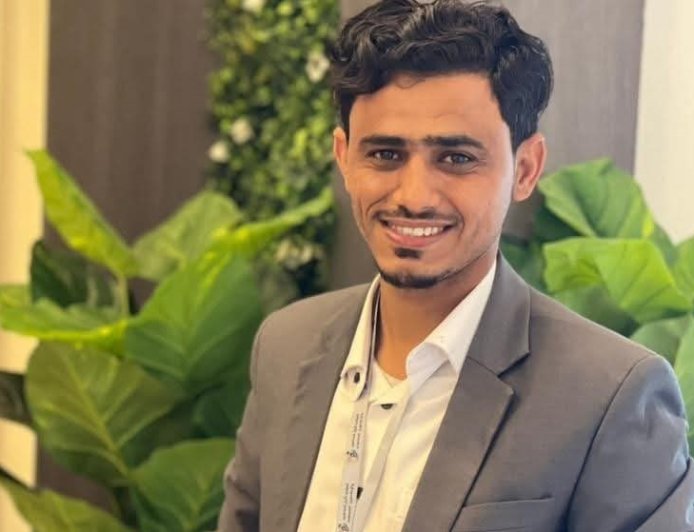 الصحفي بن سميدع يدعو لاستكمال التحقيقات في المكلا باعتبارها مسرح الجريمة