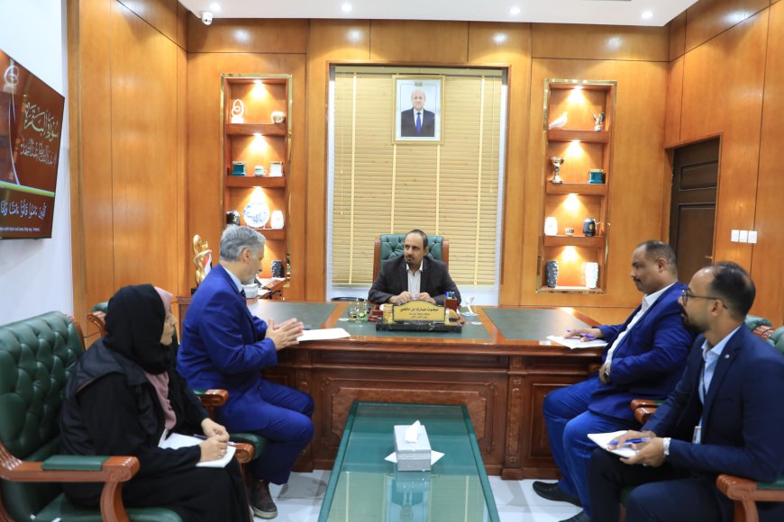 محافظ حضرموت يبحث مع وفد UNFPA توسيع التعاون الإنساني بالمكلا