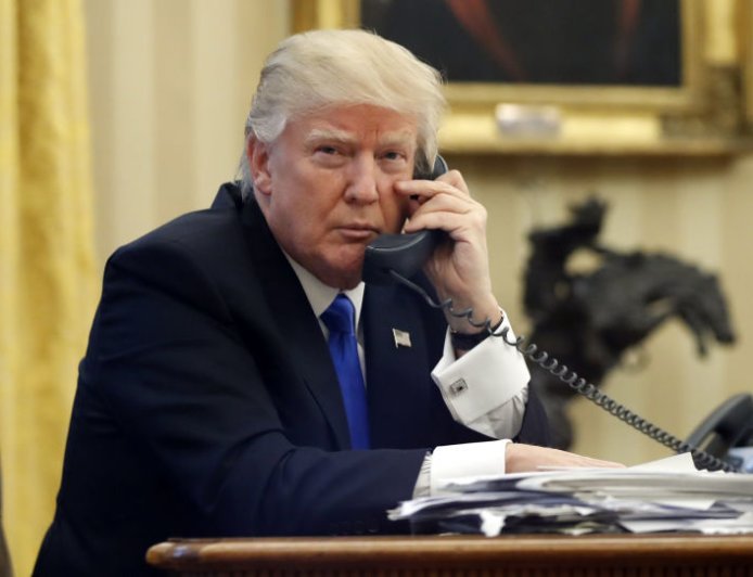 تصريحات جديدة لترمب بشأن إيران: إعادة إعمار وتسهيلات في مضيق هرمز