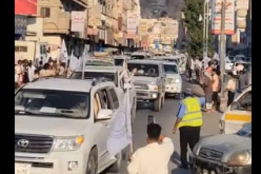 حشود شعبية تستقبل الشيخ عمرو بن حبريش في المكلا