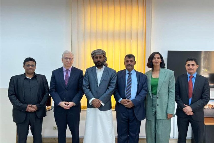 لقاء يجمع بن حبريش والسفير الألماني لبحث التجربة الاتحادية