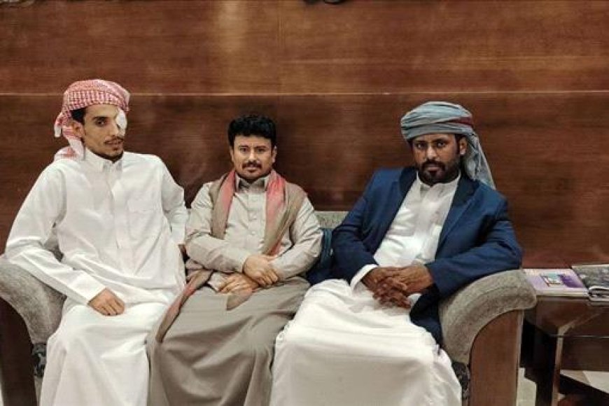 بن حبريش يزور الجريح بامراغة في الرياض ويطمئن على حالته الصحية