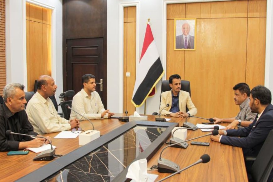 الجيلاني يشهد توقيع اتفاقية تنفيذ مشروع شبكة المياه بمنطقة فوة بالمكلا