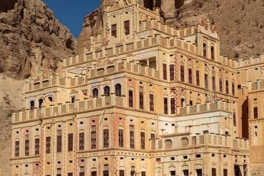 خديجة بن قنة تنشر صورة قصر بقشان.. وتفاعل كبير من الحضارم