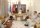 تحت راية الجمهورية.. وزير الدفاع يناقش مع محافظ الضالع تحديات المرحلة