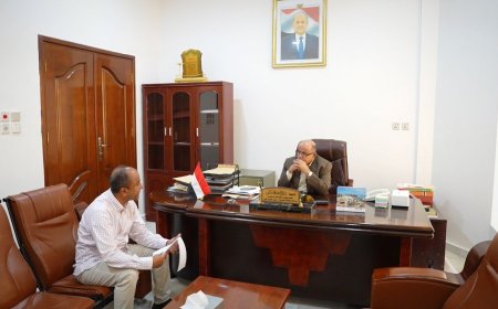 محافظ حضرموت يبحث تأمين السلع الأساسية ويشدد على استقرار التموين