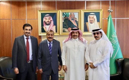 البيض يشيد بدور السعودية في دعم اليمن خلال لقائه بالسفير آل جابر