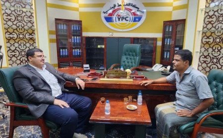 مدير شركة النفط بساحل حضرموت يباشر عمله وسط إشادة بانفتاحه على الصحفيين