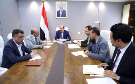 رئيس الوزراء يترأس اجتماعاً للجنة إدارة الأزمات لمناقشة تحديات قطاع الطاقة والخدمات