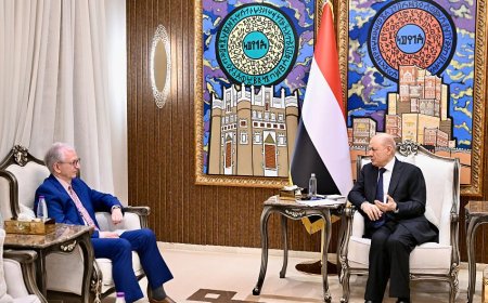 رئيس مجلس القيادة: أمن الممرات المائية مرهون بإنهاء سيطرة وكلاء إيران على أجزاء من البر اليمني