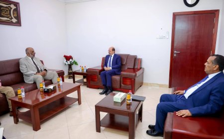 خلال زيارة تفقدية.. رئيس الوزراء يشدد على دور الرقابة في الإصلاح المالي