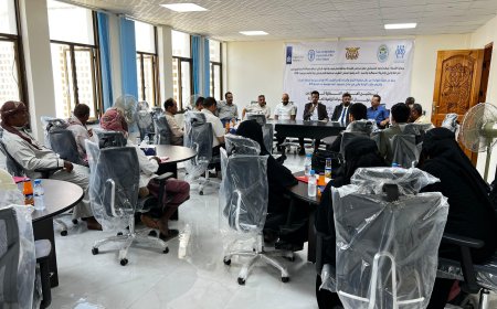 الوكيل الجيلاني يدشن ورشة تدريبية للمدارس الحقلية في التقنيات الزراعية الحديثة بالمكلا