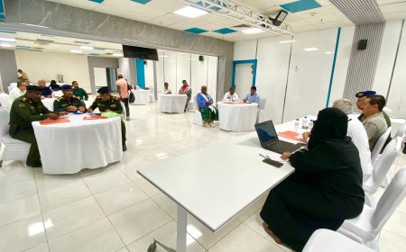 اجتماع بالمكلا يستعرض الواقع الأمني والجنائي وجهود شرطة السير بساحل حضرموت