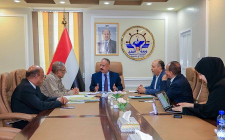 تحركات حكومية لإعادة تفعيل مشروع ميناء بروم الاستراتيجي.. تفاصيل