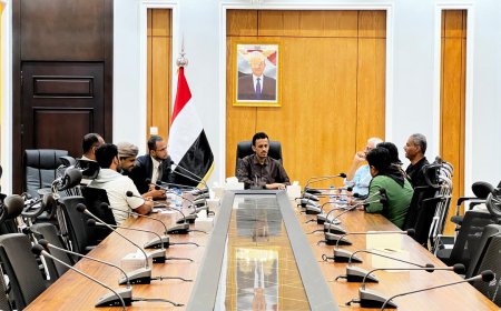 الجيلاني يناقش تنفيذ التوجيهات الرئاسية بشأن تنظيم الميازين بساحل حضرموت