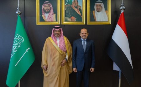 خلال لقائه بالسفير السعودي.. رئيس الوزراء يشيد بدعم المملكة لليمن