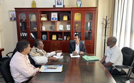 الوكيل الجيلاني يُهنئ العمال بعيدهم العالمي ويؤكد: حضرموت ستنهض بسواعد أبنائها