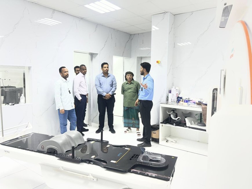 بن نويصر يشيد بالخدمات المجانية التي يقدمها مركز المكلا الخيري لمرضى السرطان