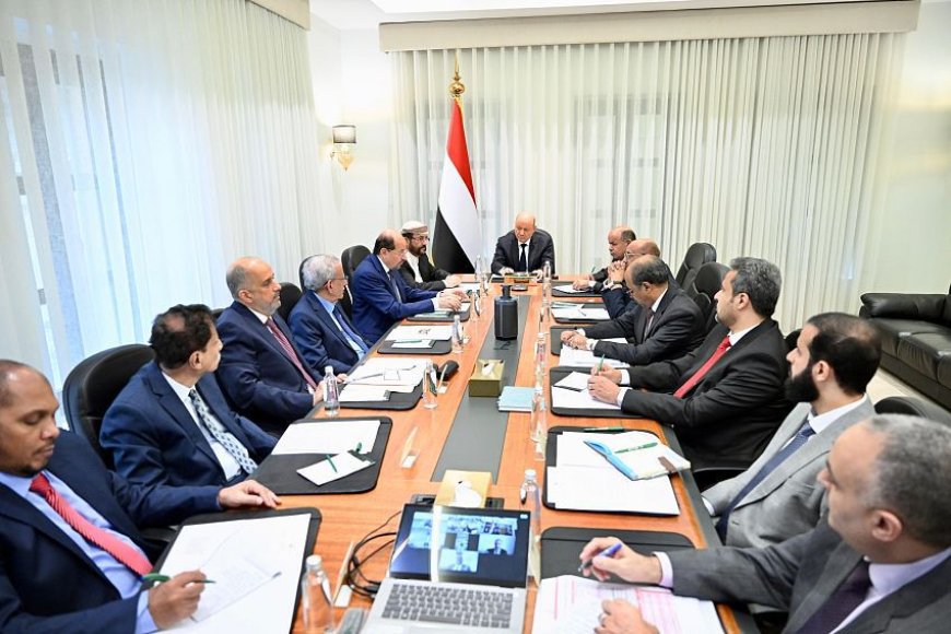 اجتماع رئاسي مصغر في الرياض يضع الإصلاح الاقتصادي والخدمات في صدارة الأولويات