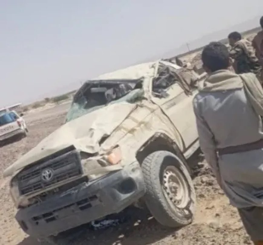 وفاة وإصابة 18 جندياً في حادثة انقلاب طقم عسكري بمأرب.. تفاصيل